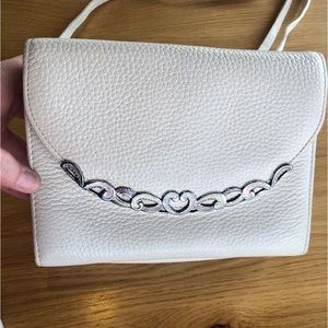 Brighton white pebble leather metal enamel accent  crossbody purse organizer
